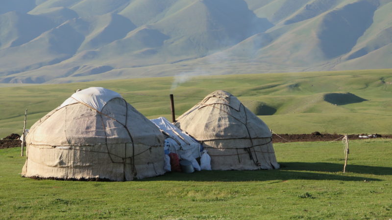 Kirghizie2-lapoesiedeslieux